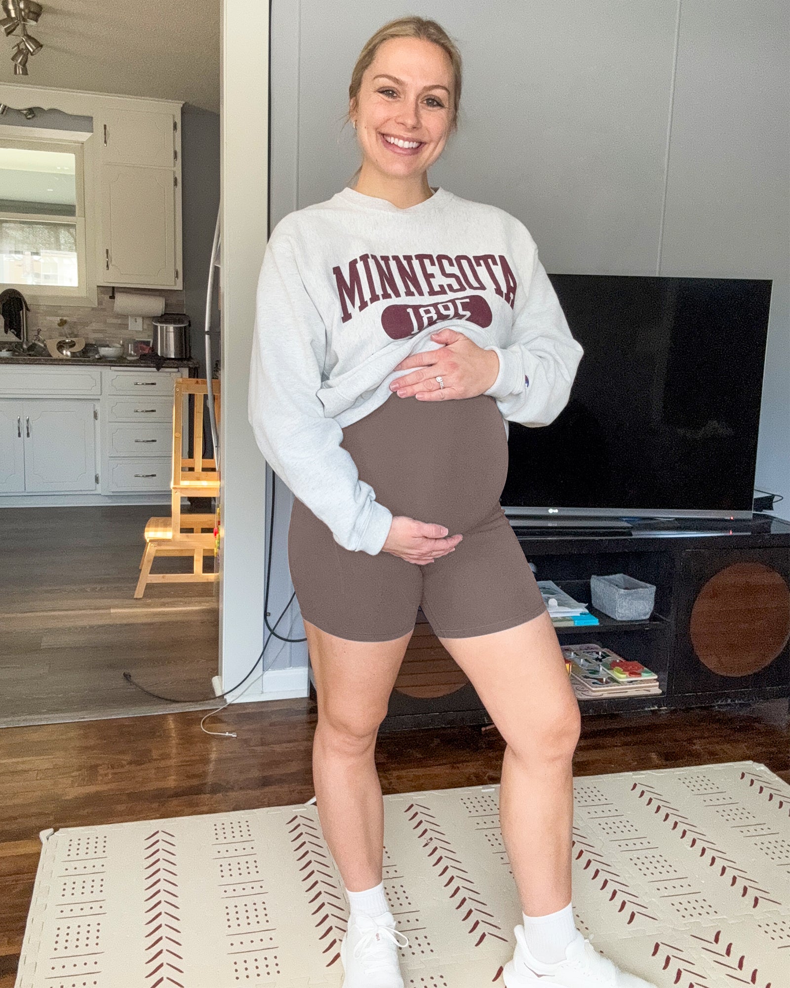 G4Free - BareFeel Maternity Athletic Legging Shorts 5'' -GF25AY336AA-S-GF25AY336AB-M-GF25AY336AC-L-GF25AY336AD-XL-GF25AY336AE-XXL