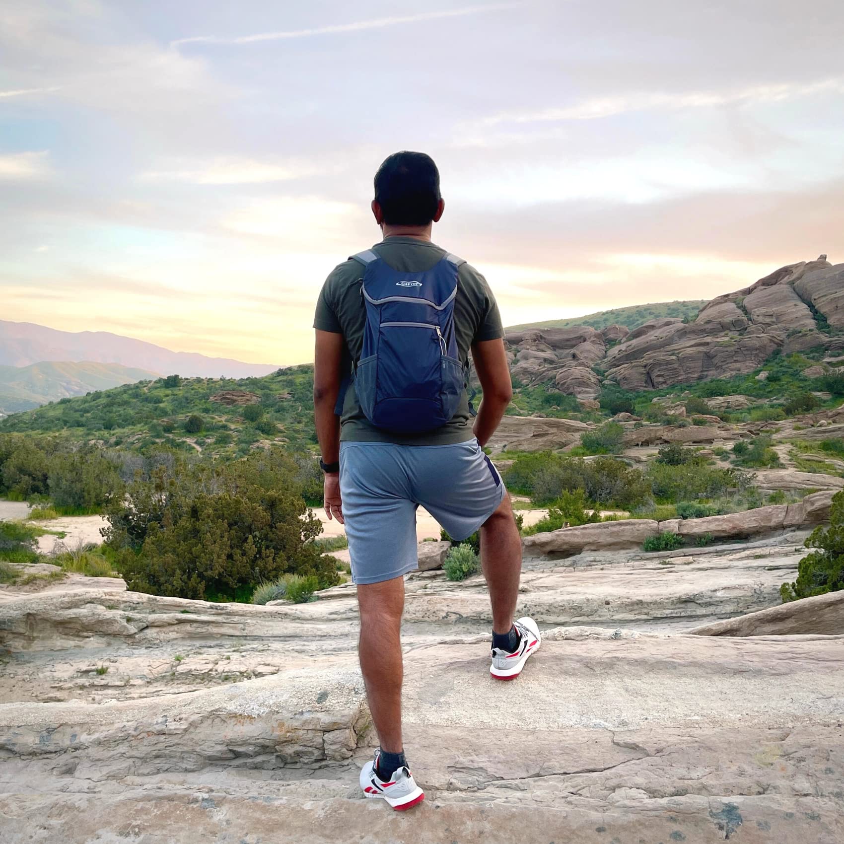 G4Free G4Free 11L Lightweight Hiking Backpack for Men And Women 