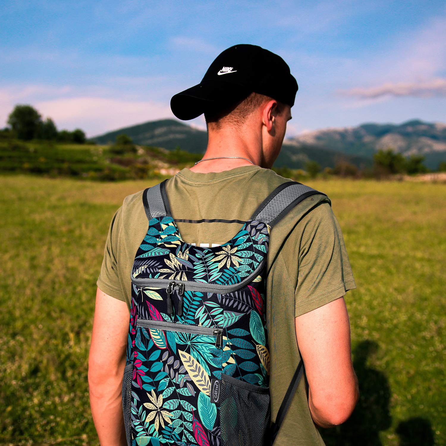 G4Free G4Free 11L Lightweight Hiking Backpack for Men And Women 